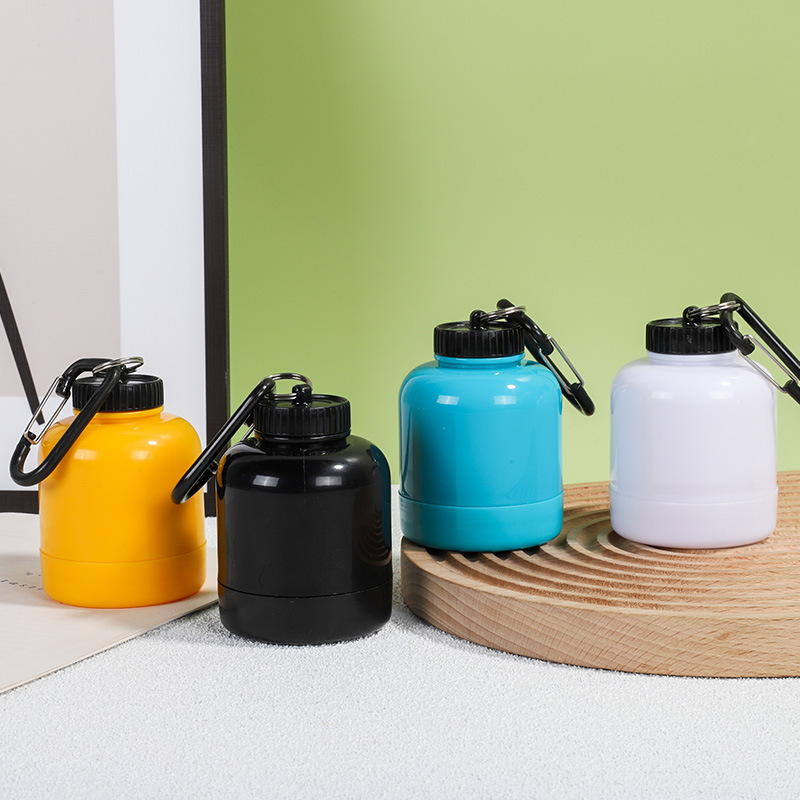 Nutrition And Fitness - Brelok do kubka shaker na proteinę